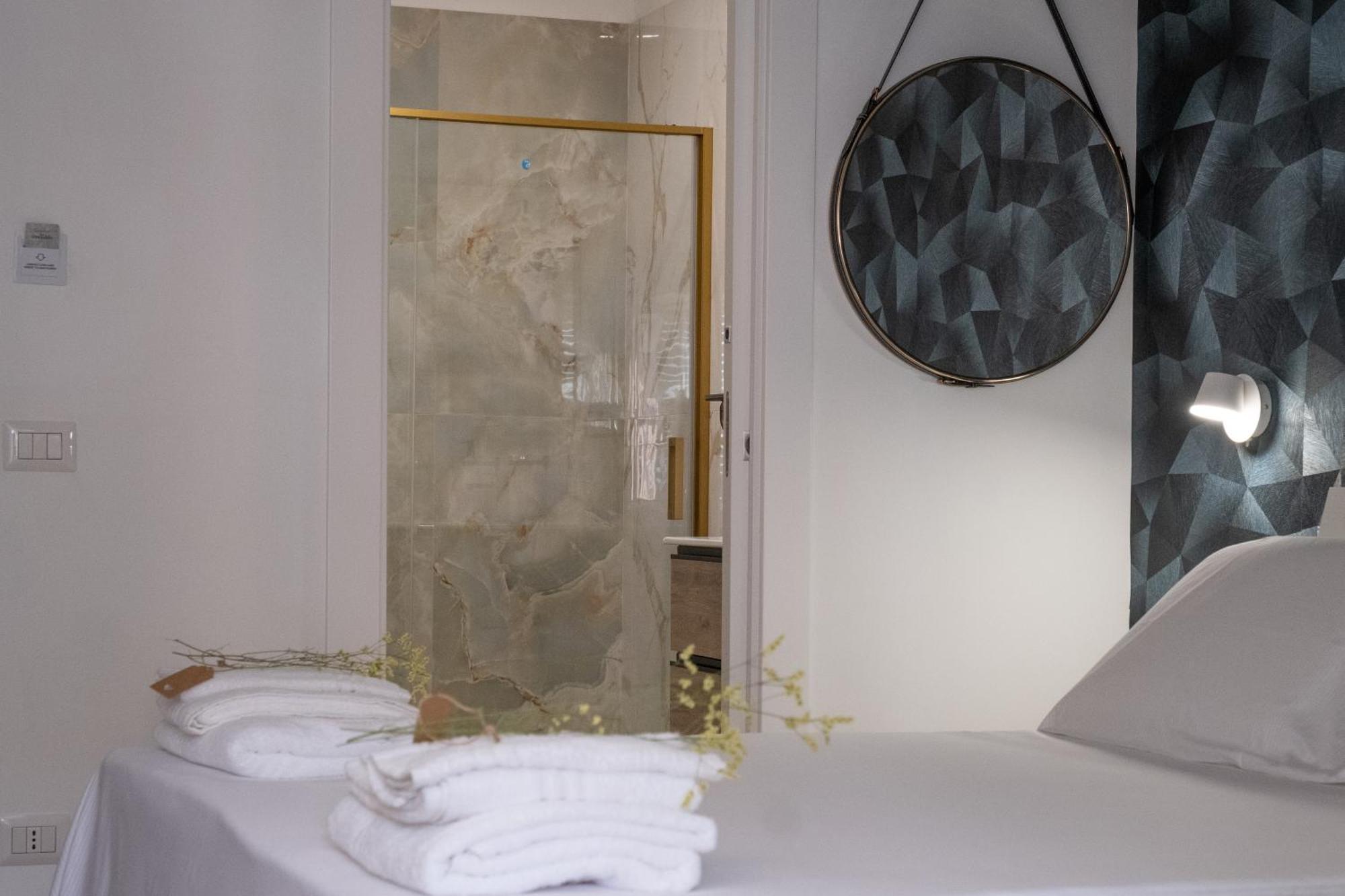 Coraline Deluxe Rooms Кастелламмаре-ді-Стабія Екстер'єр фото