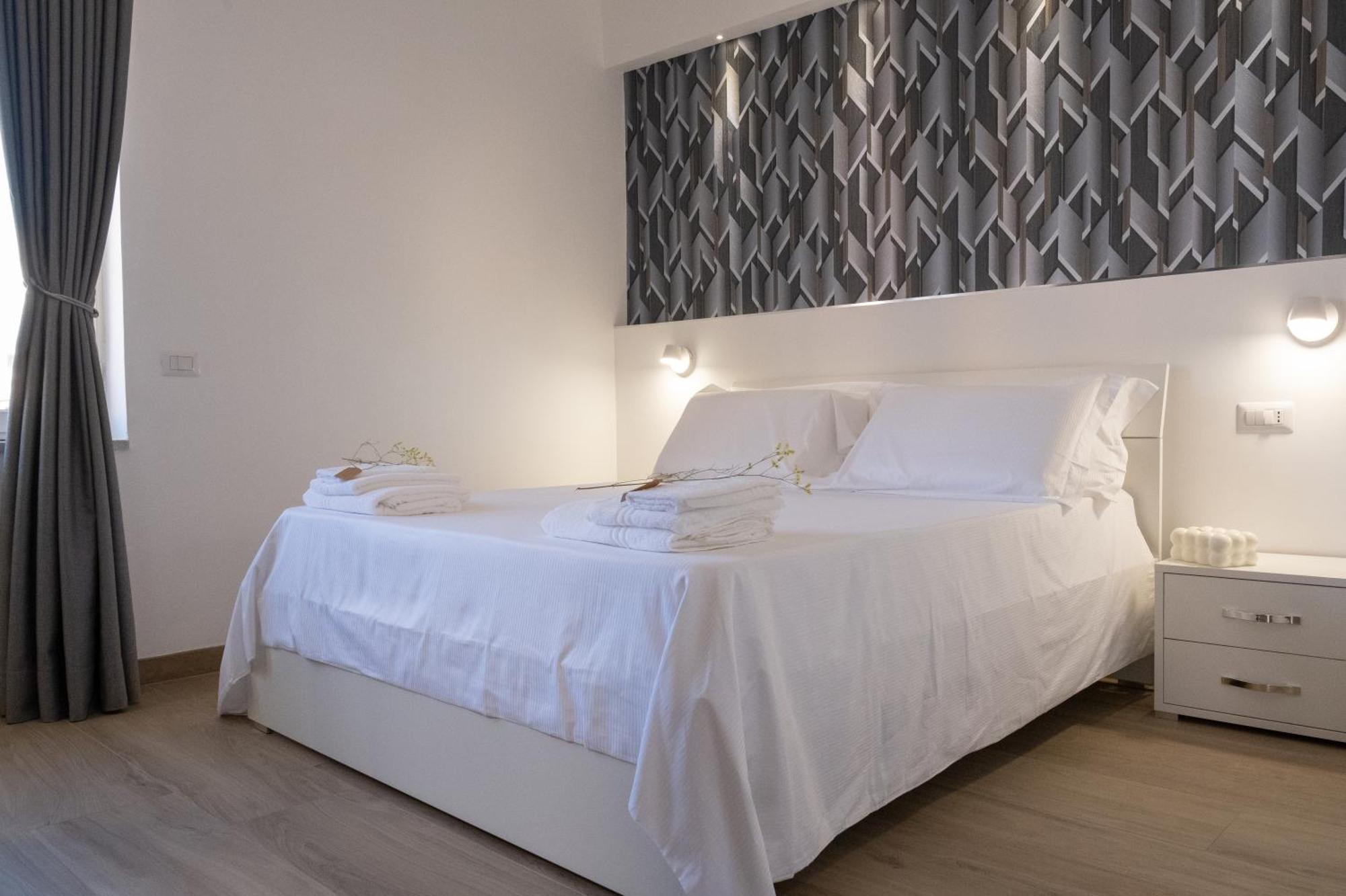 Coraline Deluxe Rooms Кастелламмаре-ді-Стабія Екстер'єр фото