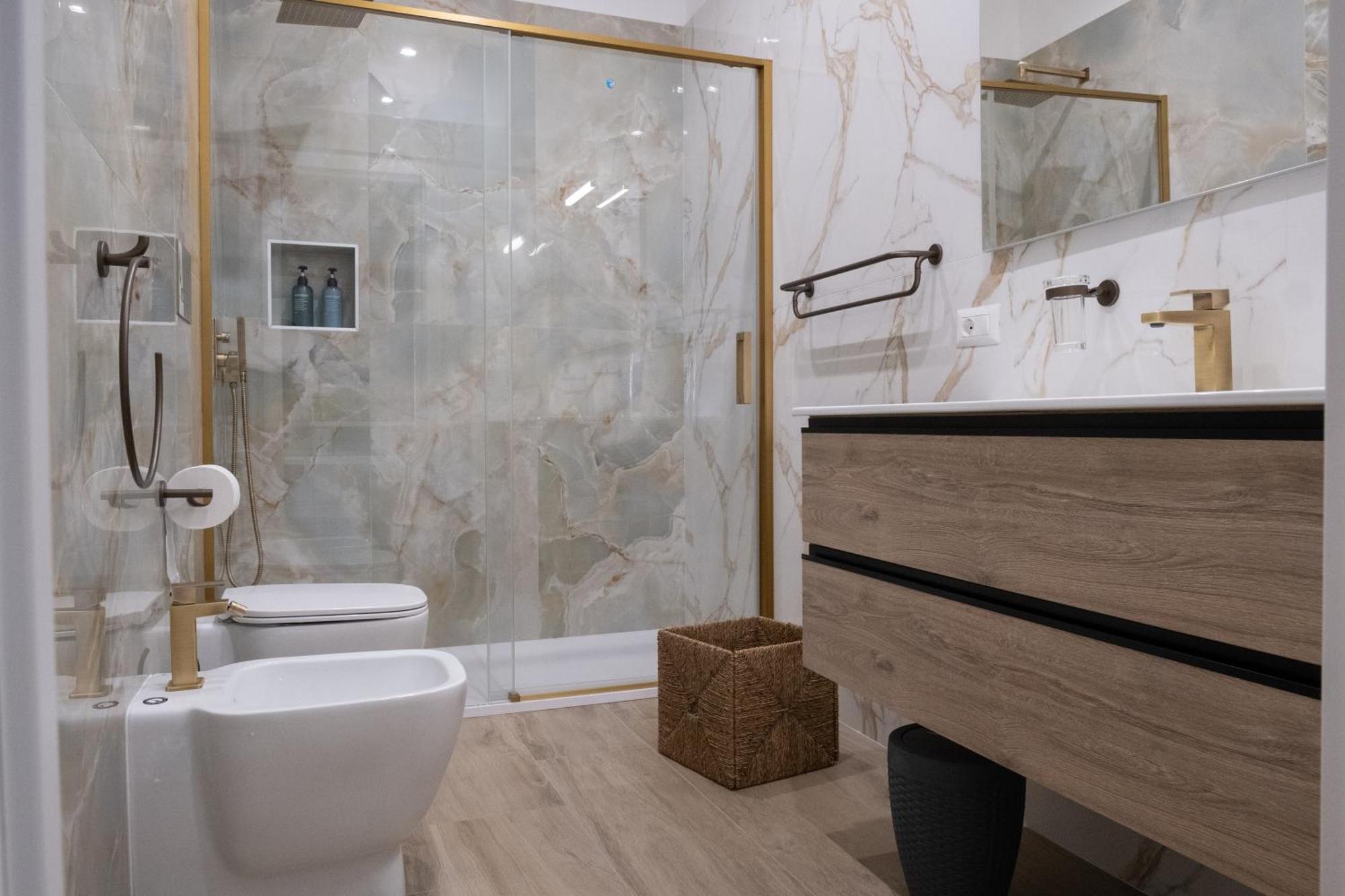 Coraline Deluxe Rooms Кастелламмаре-ді-Стабія Екстер'єр фото