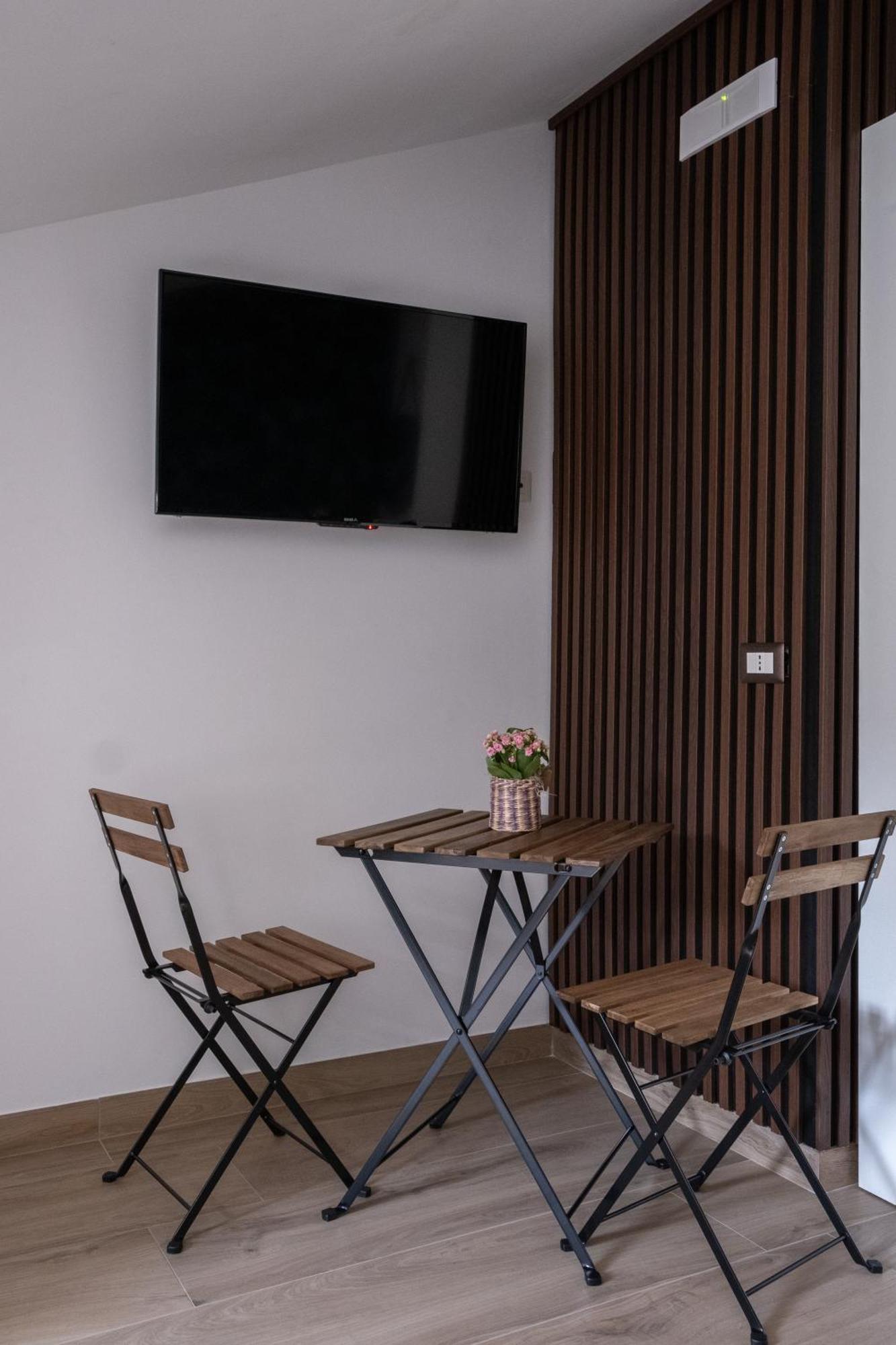 Coraline Deluxe Rooms Кастелламмаре-ді-Стабія Екстер'єр фото
