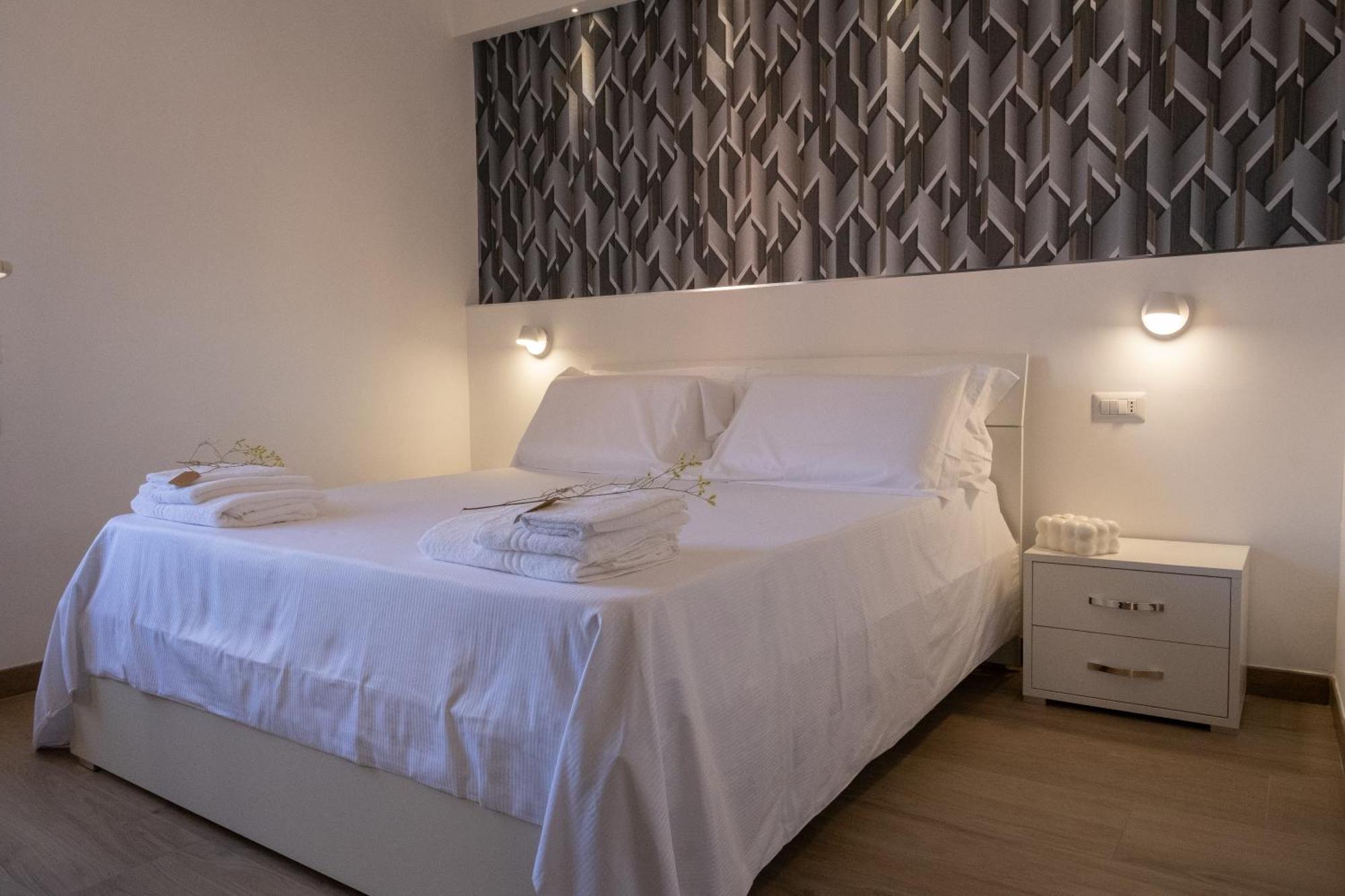 Coraline Deluxe Rooms Кастелламмаре-ді-Стабія Екстер'єр фото